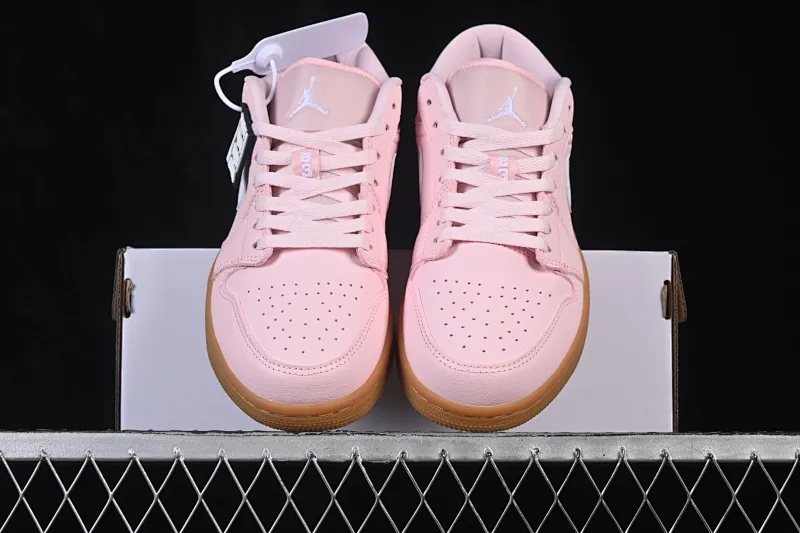 All categories Air Jordan Jordan series basketball shoes Air Jordan 1 Low Air Jordan 1 Low AJ1 Joe 1 raw rubber powder low-top basketball shoes DC0774-601